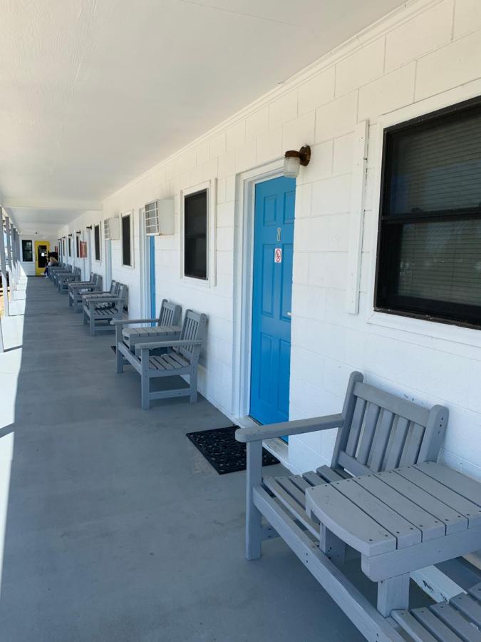 Motel Dollar 2*
