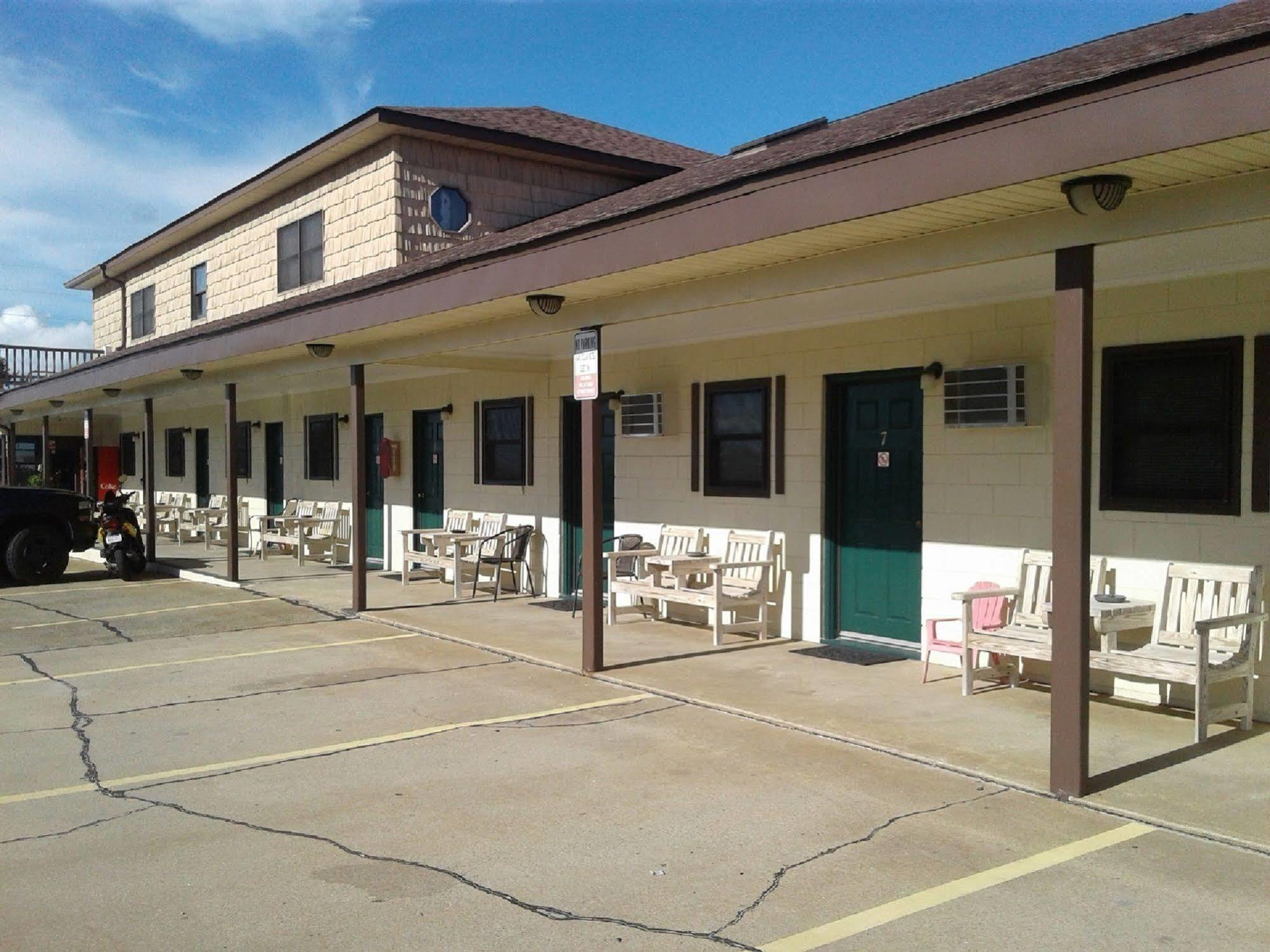 Dollar Motel 2*