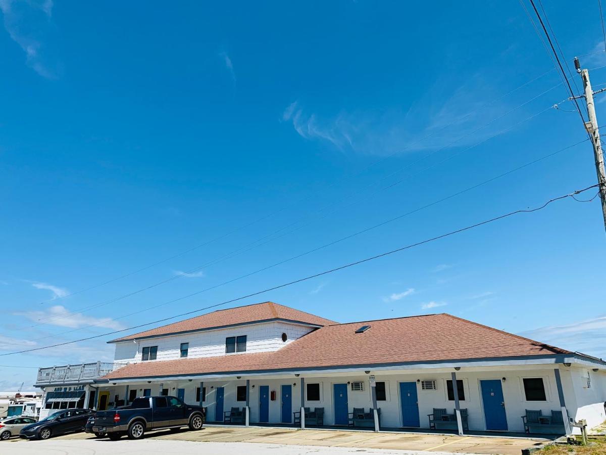 Dollar Motel